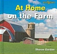 [중고] At Home on the Farm (Library Binding)