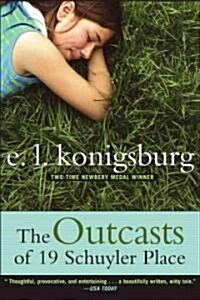 The Outcasts of 19 Schuyler Place (Paperback, Reprint)