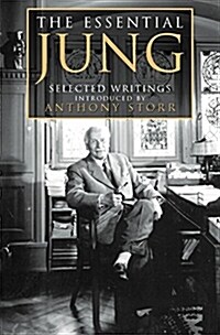 The Essential Jung : Selected Writings (Paperback)