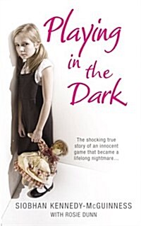 Playing in the Dark (Paperback)