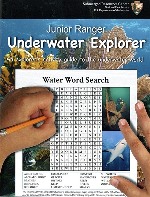 Junior Ranger Underwater Explorer: An Explorers Activity Guide to the Underwater World (Paperback)