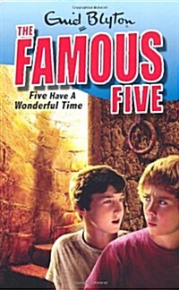 Famous Five: Five Have A Wonderful Time : Book 11 (Paperback)