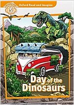 Oxford Read and Imagine: Level 5: Day of the Dinosaurs Audio Pack (Package)