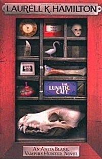 The Lunatic Cafe (Paperback)