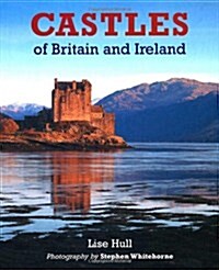 Castles of Britain and Ireland (Paperback)