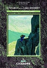 Scrambles in the Lake District - North : Volume 2: Northern Lakes (Paperback)