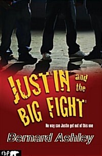 Justin and the Big Fight : Middle Bears - Reading with Confidence (Paperback)