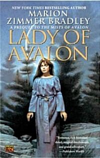 Lady of Avalon (Mass Market Paperback)