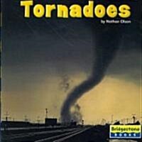 Tornadoes (Paperback)