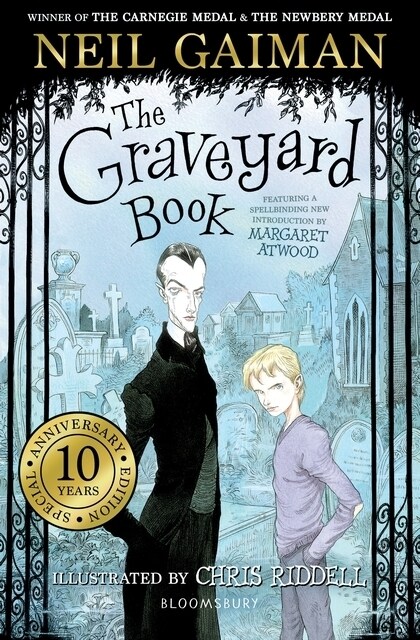 The Graveyard Book : Tenth Anniversary Edition (Paperback)