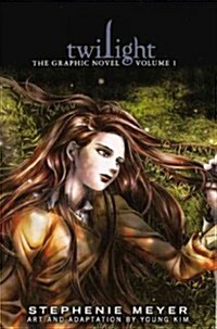 Twilight, Volume 1: The Graphic Novel (Prebound, Turtleback Scho)