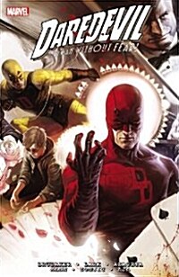 Daredevil Ultimate Collection, Book 3 (Paperback)