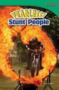 Fearless! Stunt People (Challenging Plus) (Paperback, 2)