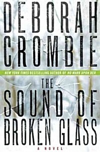 The Sound of Broken Glass (Hardcover, Deckle Edge)