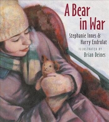 A Bear in War (Paperback)