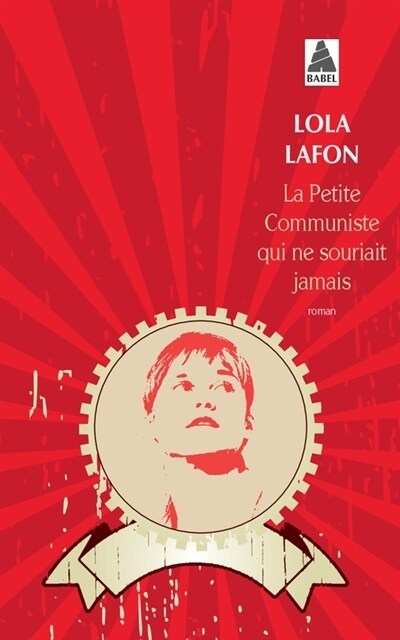 La petite communiste qui ne souriait jamais (Paperback)