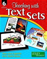 Teaching with Text Sets (Paperback)