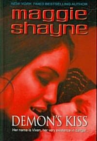 Demons Kiss (Hardcover, Large Print)