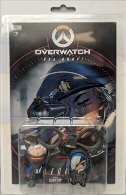 Overwatch Ana and Soldier 76 Comic Book and Backpack Hanger Two-Pack (Hardcover)