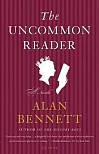 The Uncommon Reader: A Novella (Paperback, Deckle Edge)