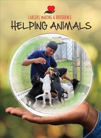 Helping Animals (Hardcover)