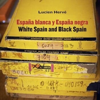 Lucien Herv?White Spain and Black Spain: Spanish Popular Architecture El Escorial (Paperback)