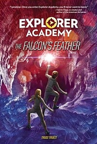 Explorer Academy: The Falcon's Feather (Book 2) (Paperback)