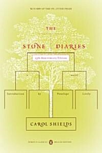 The Stone Diaries: Pulitzer Prize Winner (Penguin Classics Deluxe Edition) (Paperback, 15, Anniversary)
