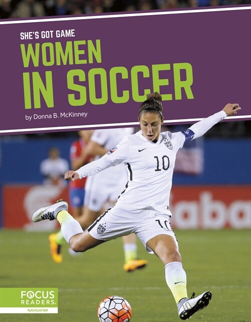 Women in Soccer (Library Binding)