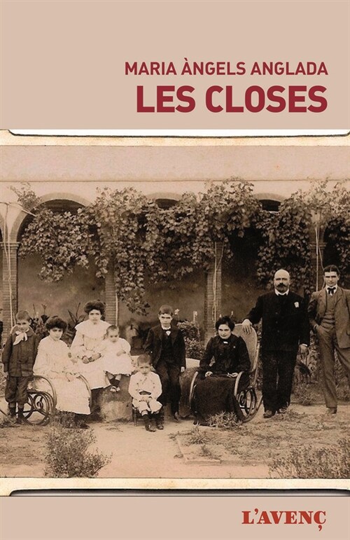 LES CLOSES (Book)