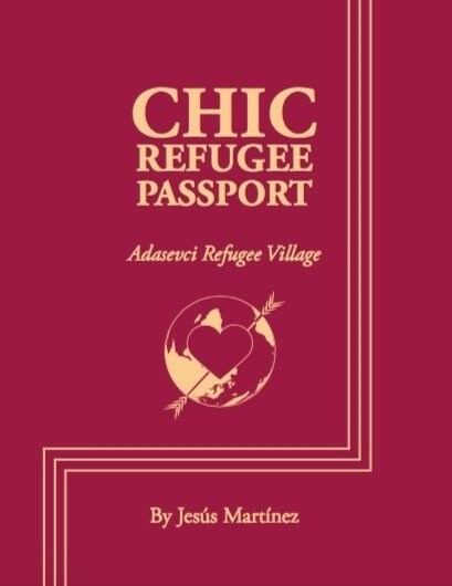 CHIC REFUGEE PASSPORT (Paperback)