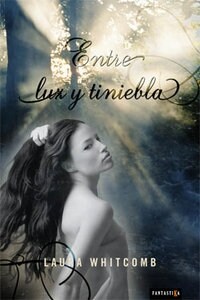 ENTRE LUZ Y TINIEBLAS (Paperback)