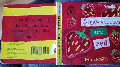 [중고] Strawberries are Red (Board Book)