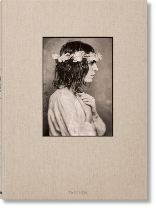 BEFORE EASTER AFTER LYNN GOLDSMITH PATTI SMITH (Rag Book)