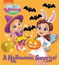 A Halloween Surprise! (Butterbean's Cafe) (Board Books)