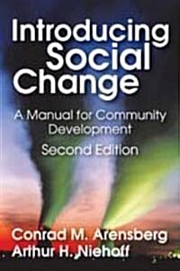 Introducing Social Change: A Manual for Community Development (Paperback, 2)