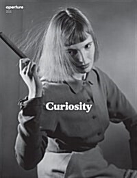 Curiosity: Aperture 211 (Paperback)