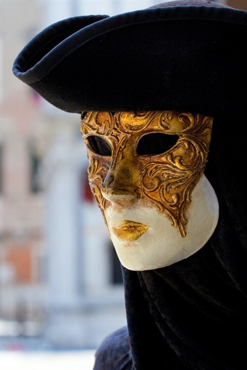 Venezianisches Notizbuch: F? alle Liebhaber des venezianischen Karnevals! / 100 leere Seiten mit Masken-Deko als Notizheft / Ein wunderbares Ge (Paperback)