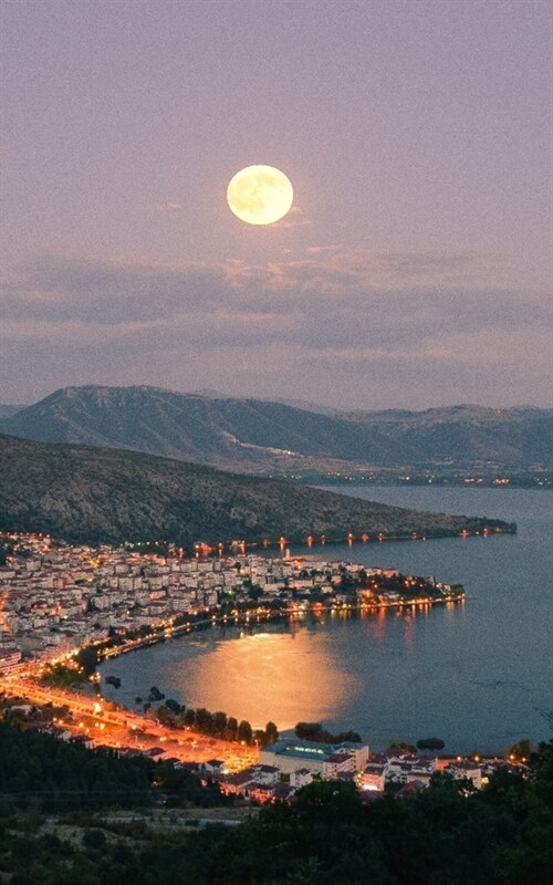 Notebook: Kastoria Greece Lake Moon Western Macedonia (Paperback)