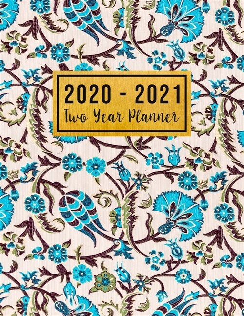 2020-2021 Two Year Planner: 2 year planner 2020-2021 monthly 8.5 x 11 see it bigger planner - 24-Month Planner & Calendar. Size: 8.5 x 11 ( Jan (Paperback)