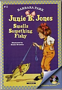 Junie B. Jones #12 : Smells Something Fish ((Paperback + CD)