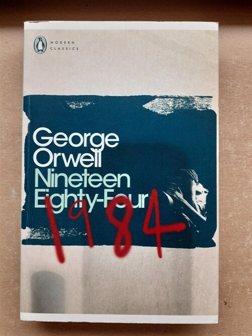 [중고] Nineteen Eighty-Four (Paperback)
