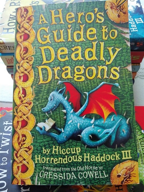 [중고] A Hero‘s Guide to Deadly Dragons (Paperback)