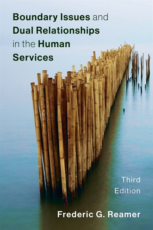 Boundary Issues and Dual Relationships in the Human Services (Paperback)