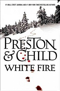 White Fire (Hardcover, Large Print)