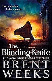 The Blinding Knife : Book 2 of Lightbringer (Paperback)