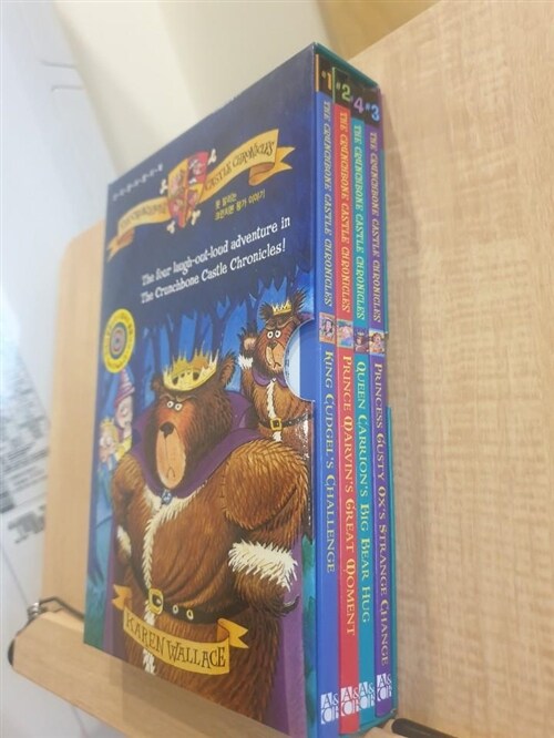 [중고] The Crunchbone Castle Chronicles 4종 세트 (Paperback 4권 + CD 4장) (Paperback 4권 + CD 4장)