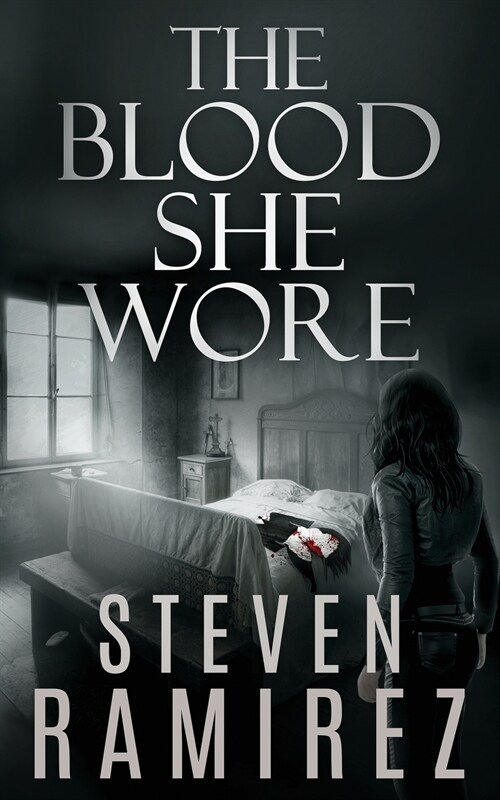 The Blood She Wore: A Sarah Greene Supernatural Mystery (Paperback)