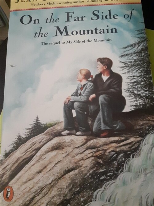 [중고] On the Far Side of the Mountain (Paperback)