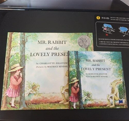 [중고] [베오영] Mr. Rabbit and the Lovely Present (Paperback + CD)